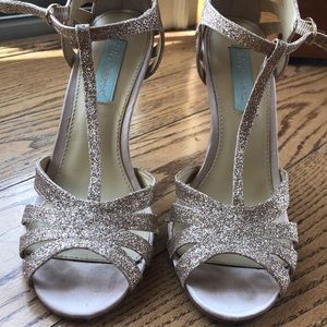 Beautiful gold glitter Betsey Johnson high heeled shoes